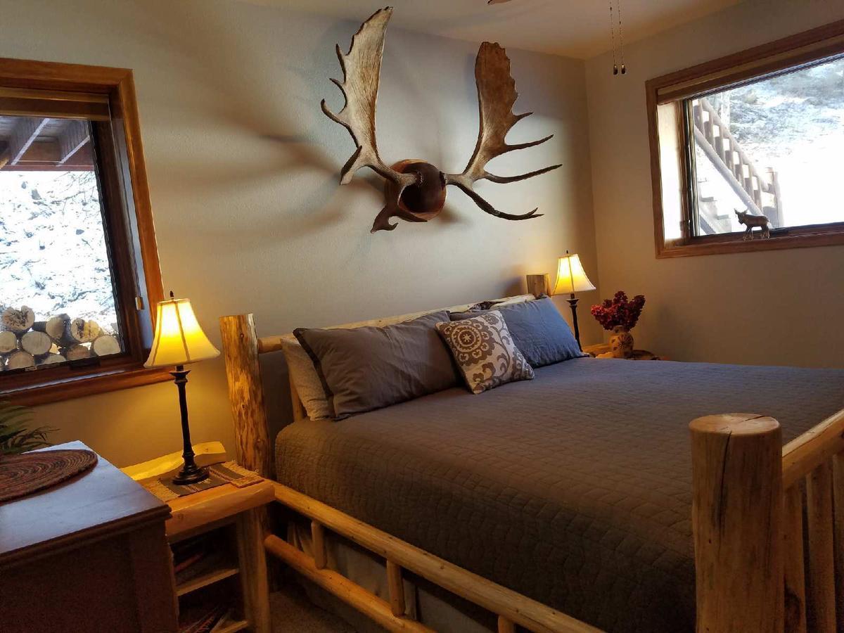 Two Bears Inn Bed & Breakfast Red Lodge Dış mekan fotoğraf